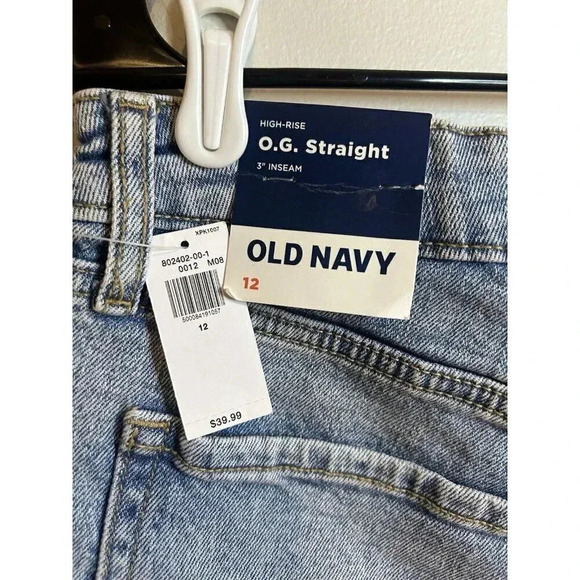 OLD NAVY NWT HIGH-RISE O.G. STRAIGHT High Rise 3” Inseam SHORTS SIZE 12 Denim - Picture 3 of 4